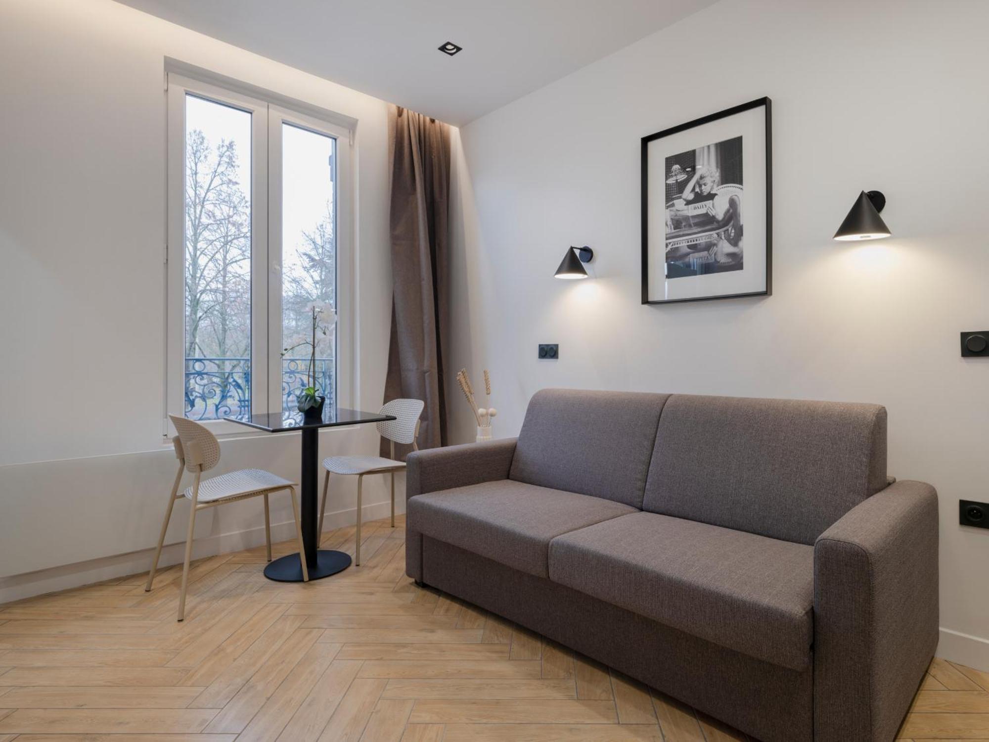Charming Studio In Pantin Bagian luar foto